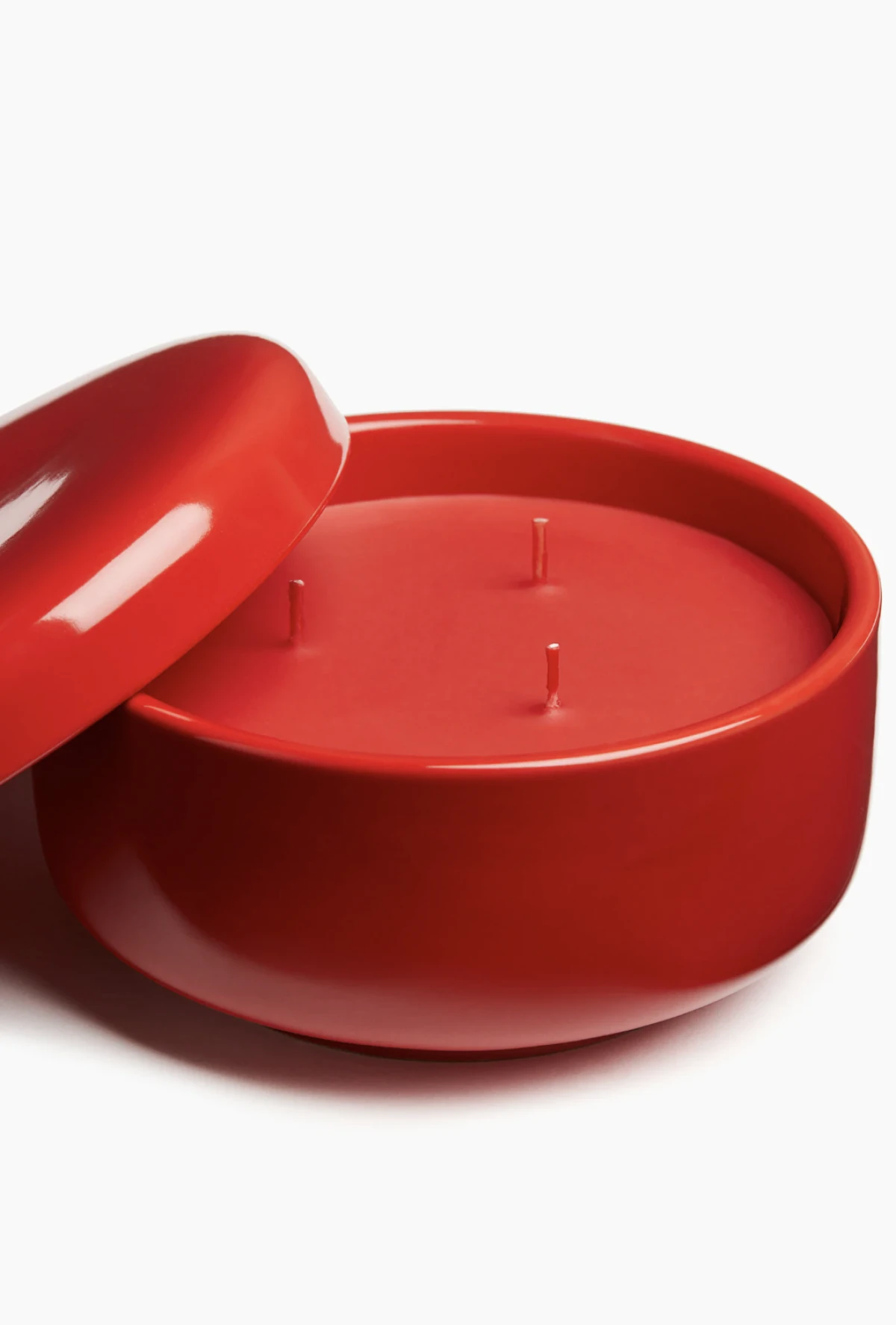 H&M HOME mirisna svijeća u keramičkoj posudi, prije 34,99 €, sada 12,99 €