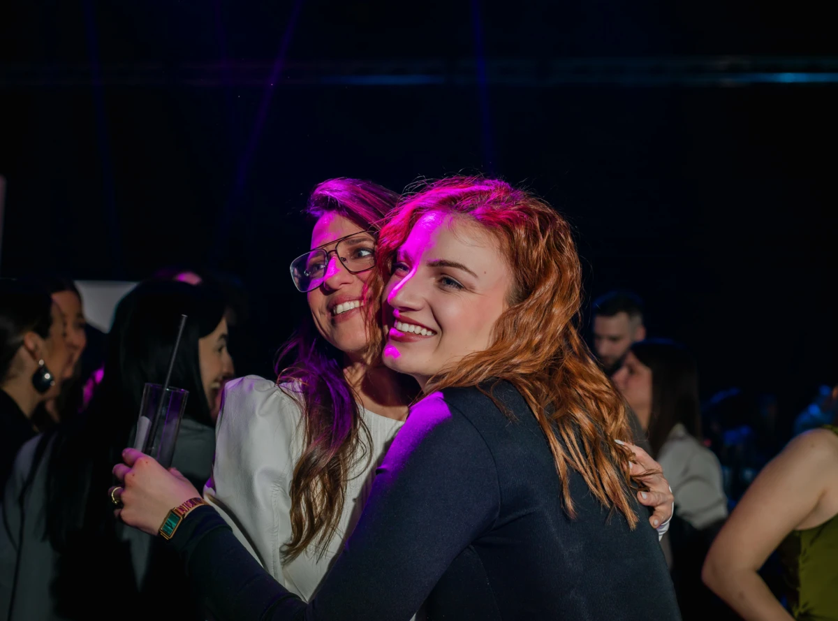 Iva Gradišer i Sara Mustapić 