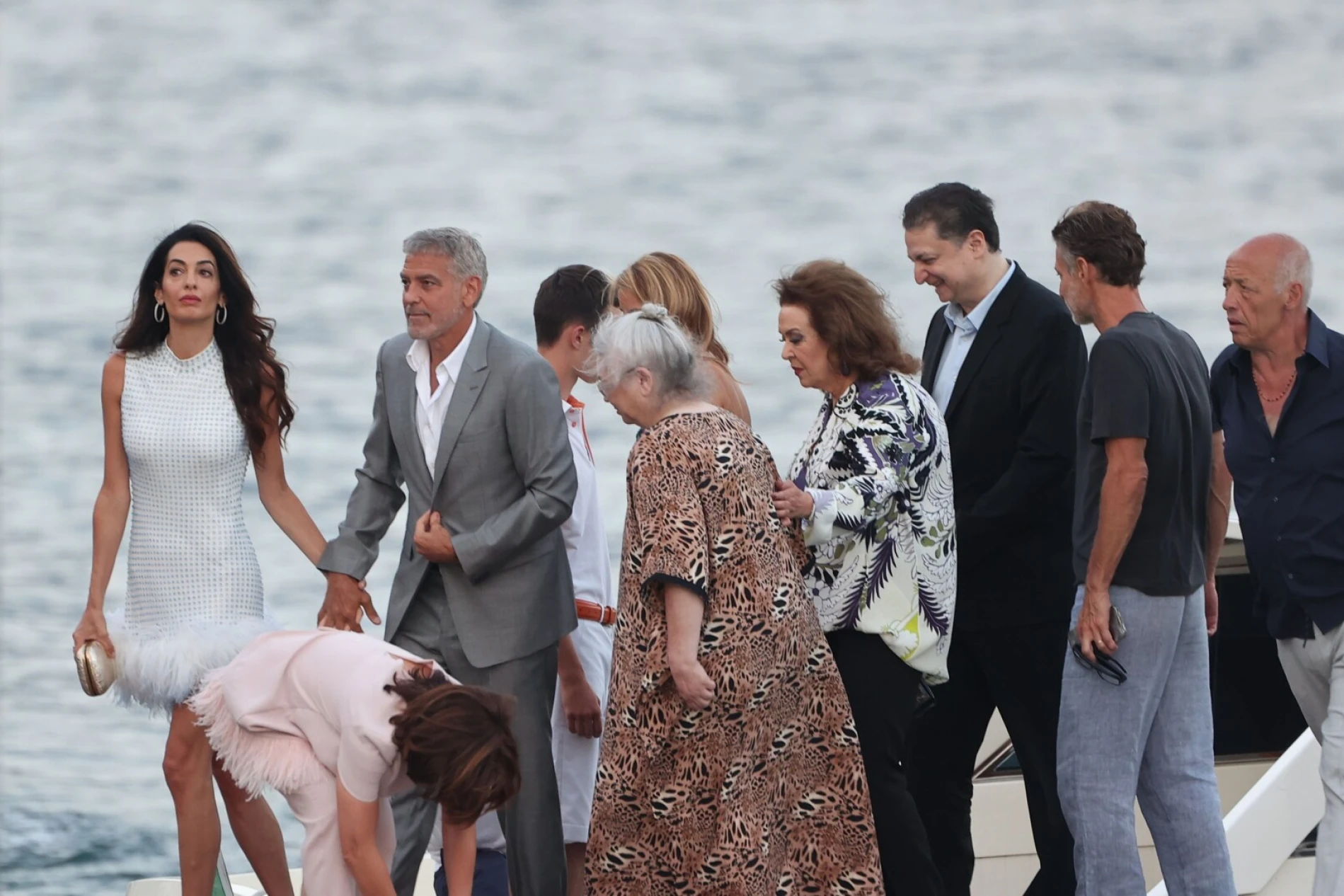 George i Amal Clooney s gostima