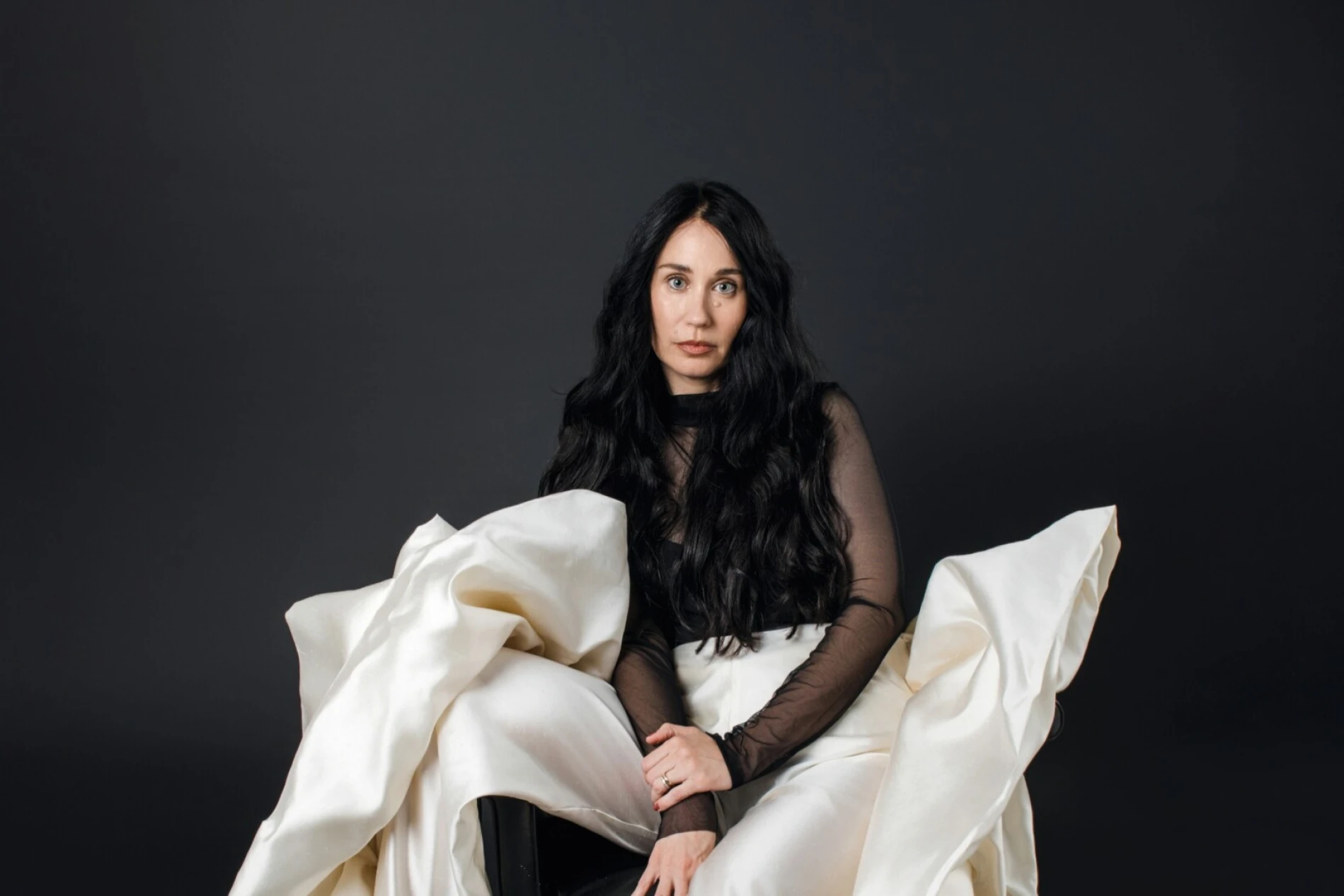 Konstrakta. Styling: Iva Gradišer. Šminka: Iva Rukavina. Kosa: Ivan Cvok za JL Style