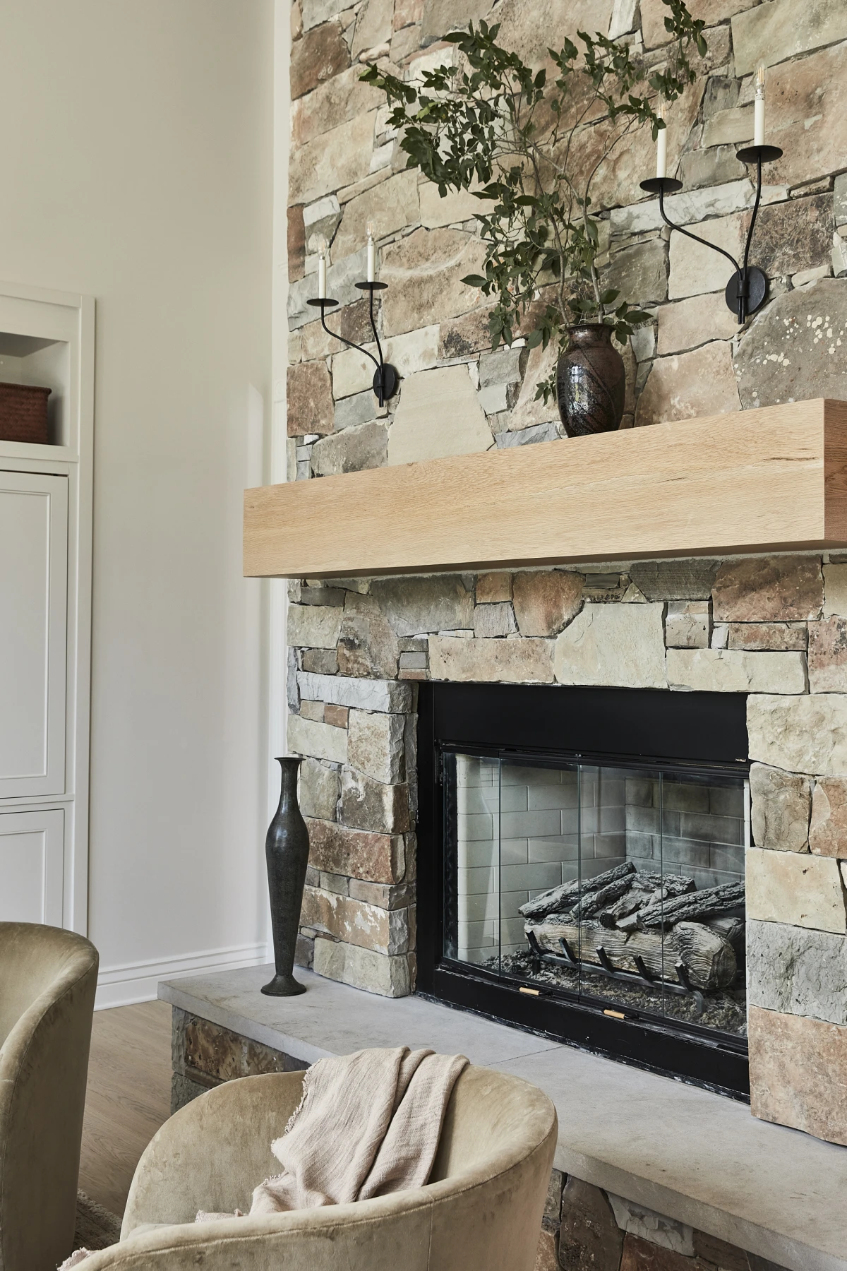 Dizajn i arhitektura: Brittanie Robinson Design (@brittanierobinsondesign), Fotografija: Nicole Gerulat (@nicolegerulat): Stilist: Jen Paul (@_jenpaul)