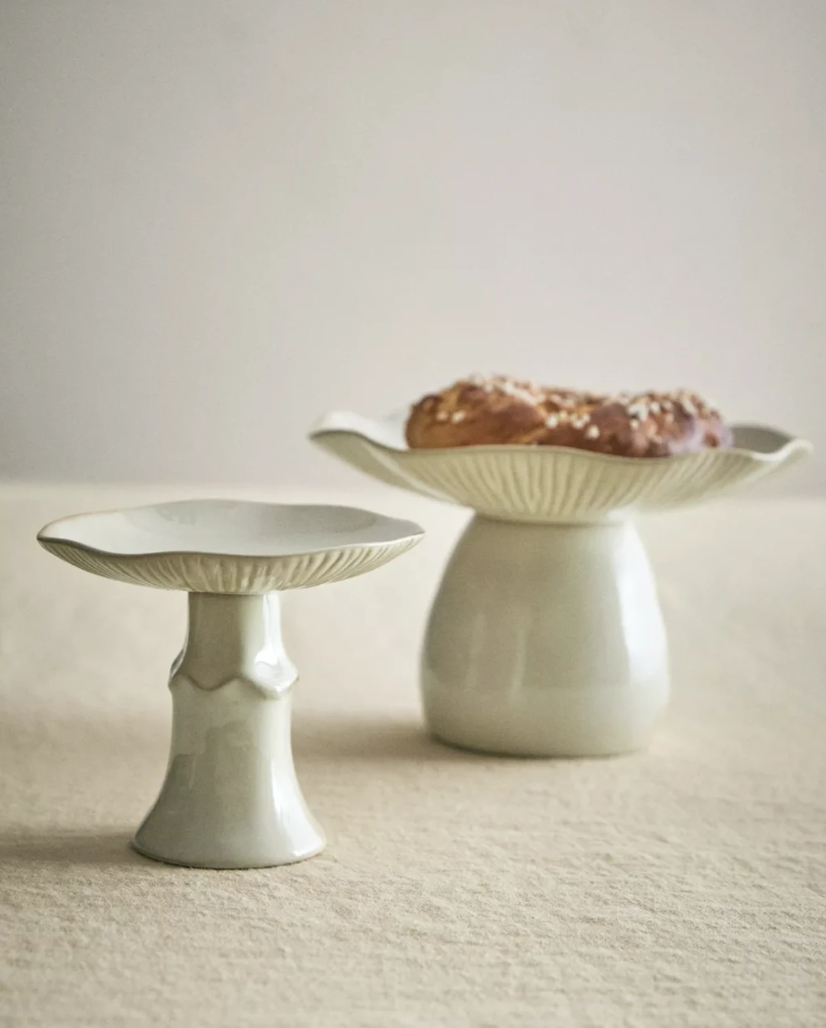 STALAK ZA TORTU OD OTPORNE KERAMIKE S GLJIVAMA 12,99 € - 21,99 €