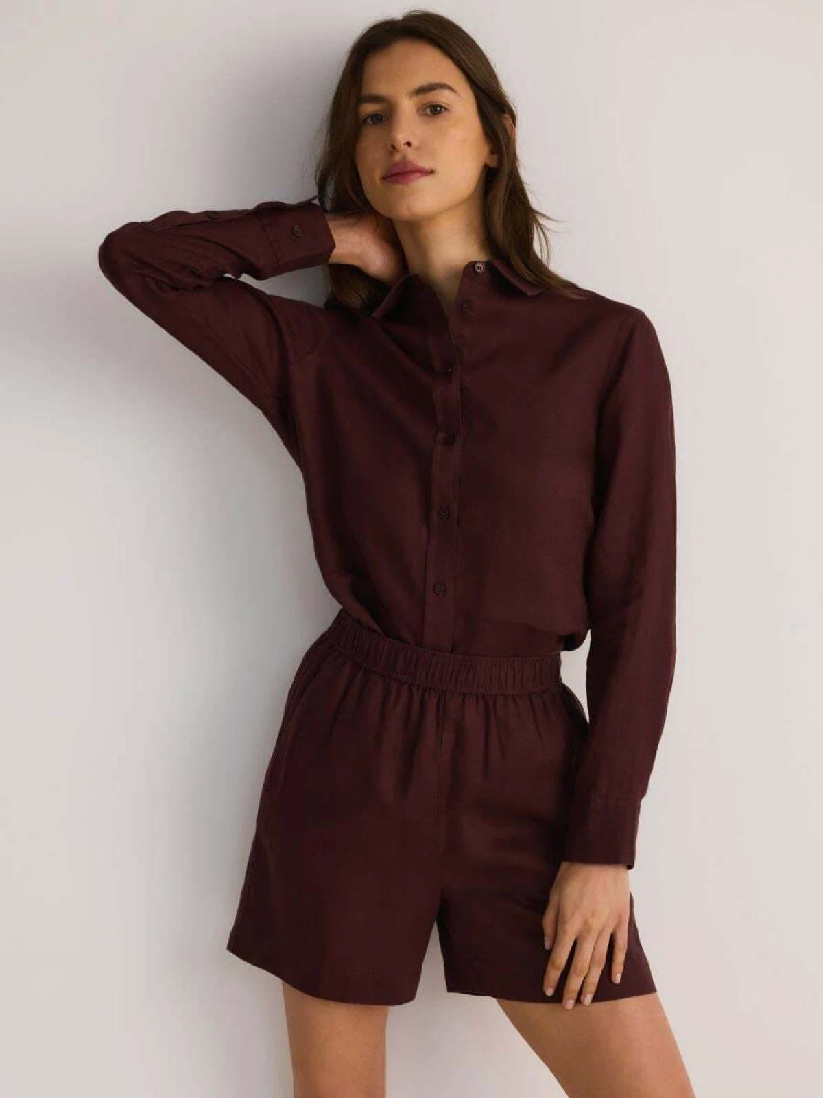 karaoke hlače 32,99 eur