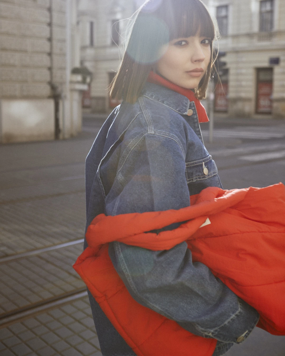 Vesta tommy hilfiger 111,95€. Jakna carhartt 137,90€. Hlače boss 99,41€. Torba mschf copenhagen 49,77€.