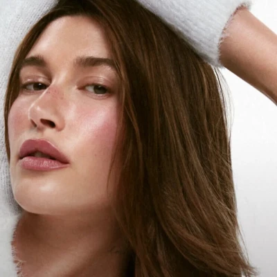 Rhode peptide lip shape