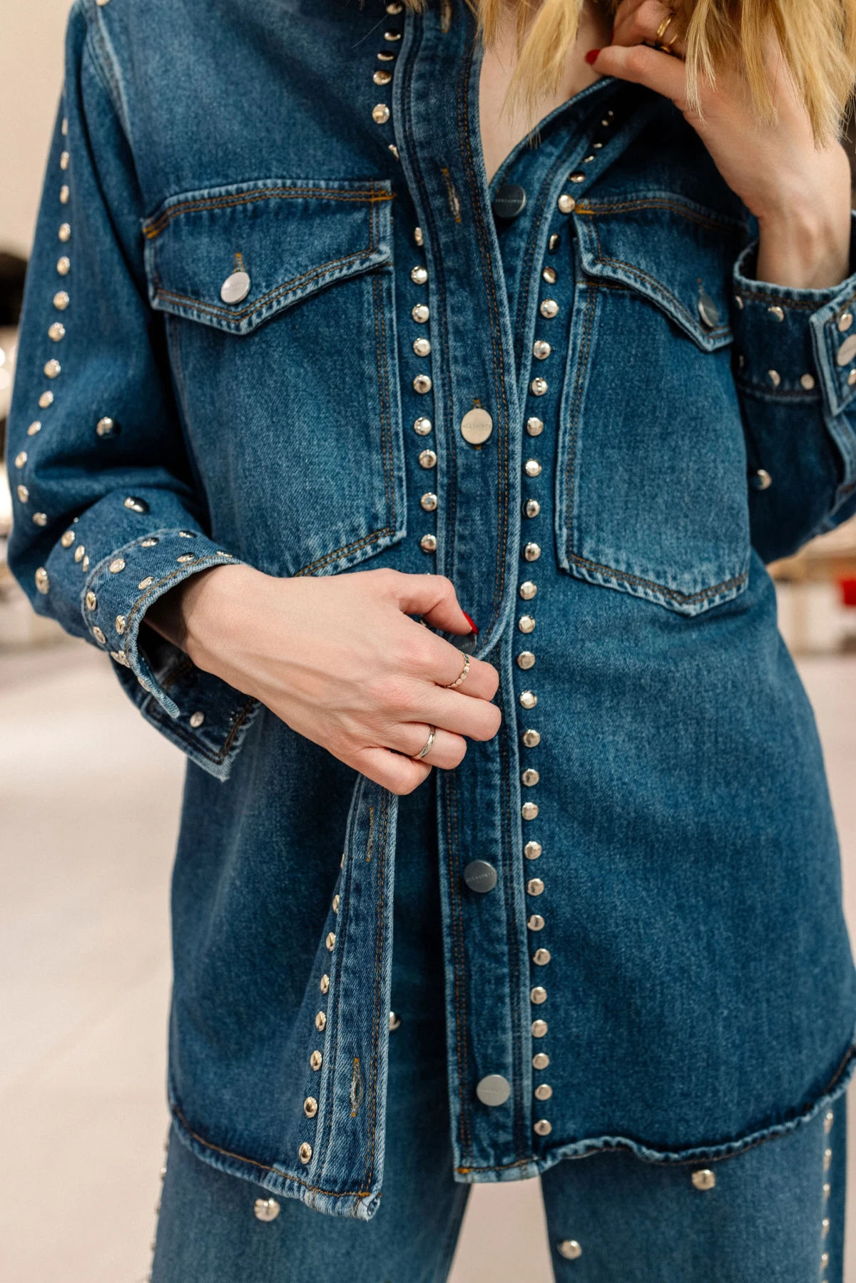 košulja allsaints 269 eur, traperice allsaints 249 eur