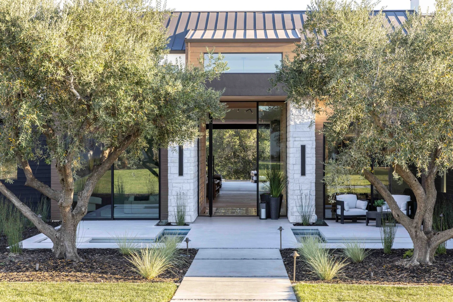 Kat Alves/Rachel Hills Design Co.