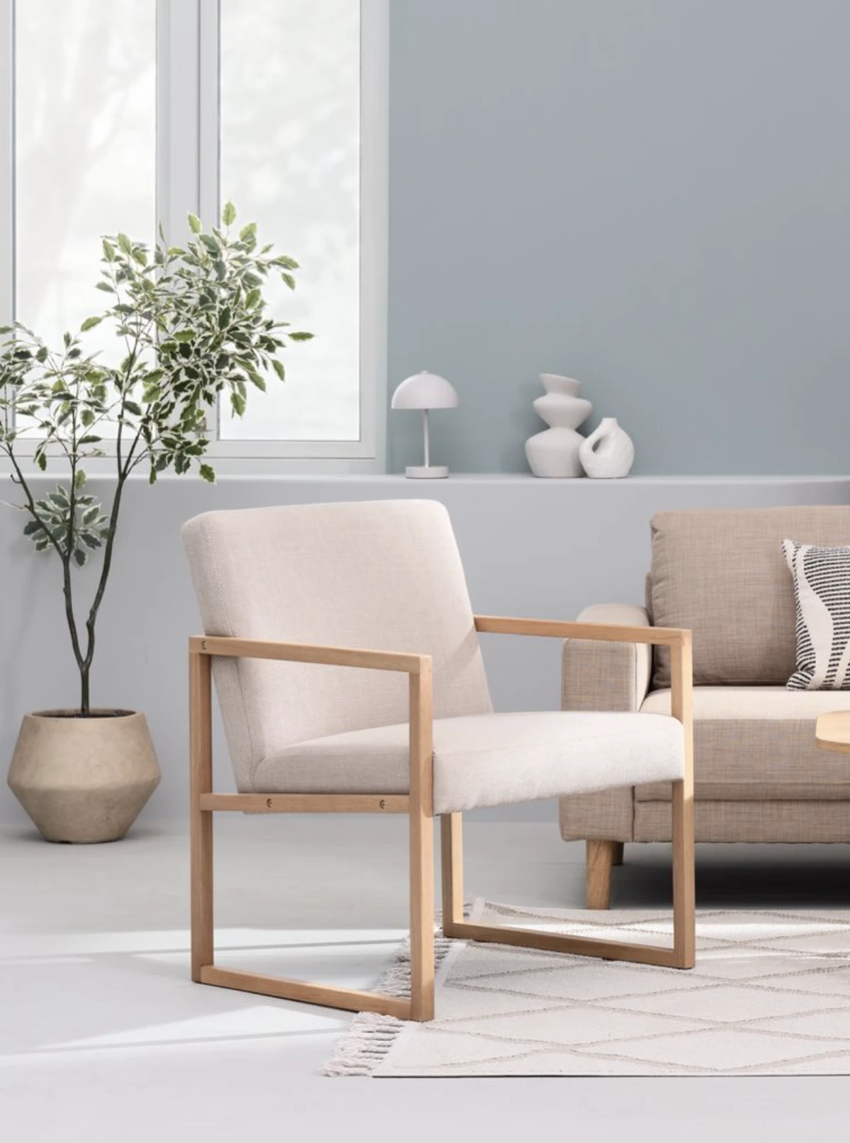 Fotelja KALUNDBORG, PRIJE 189,- €, SADA 150,- €