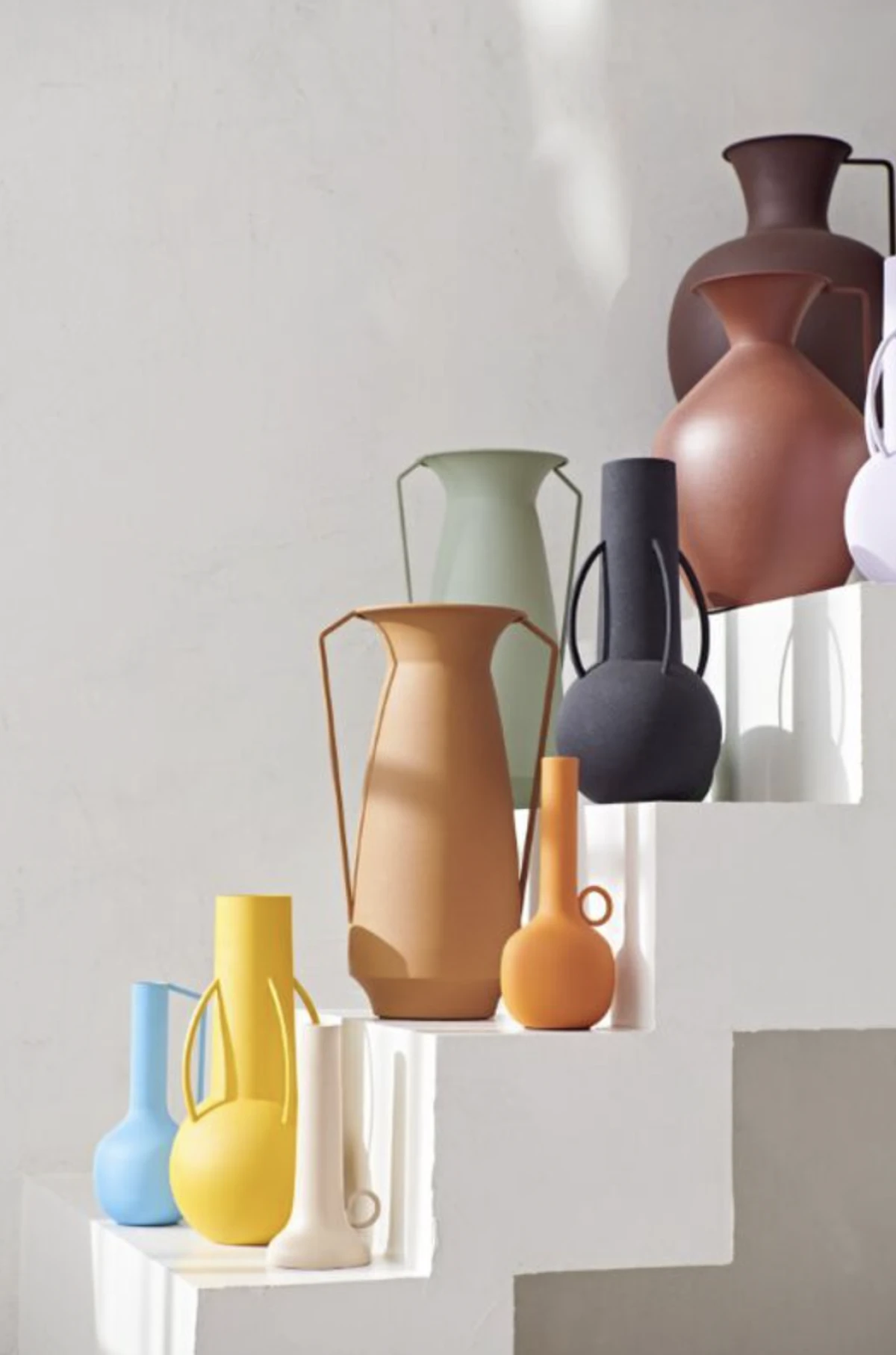 Rimske vaze, € 180,00 set od 4, dostupne u Trika showroomu 