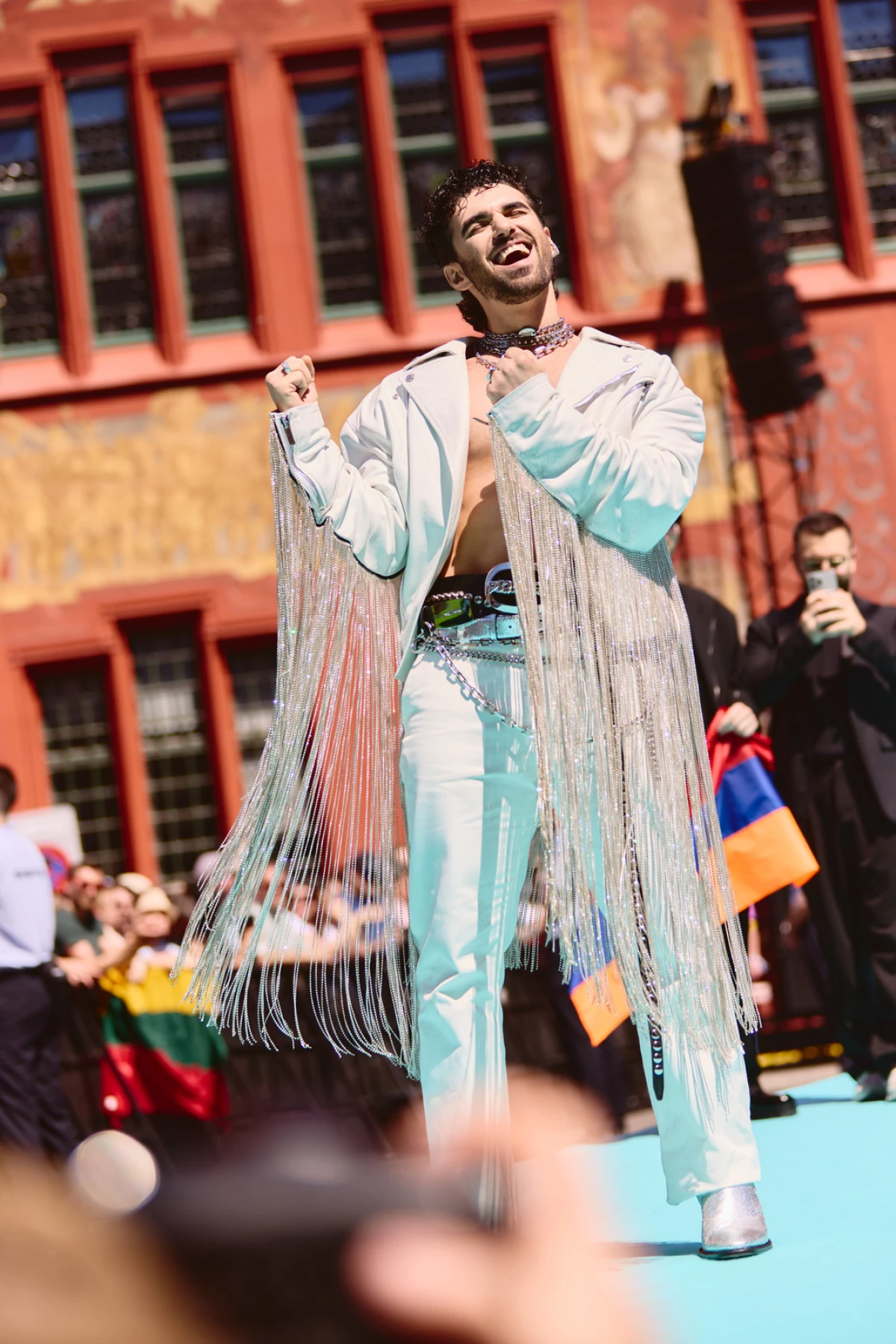 Eurovision 2025 tirkizni tepih