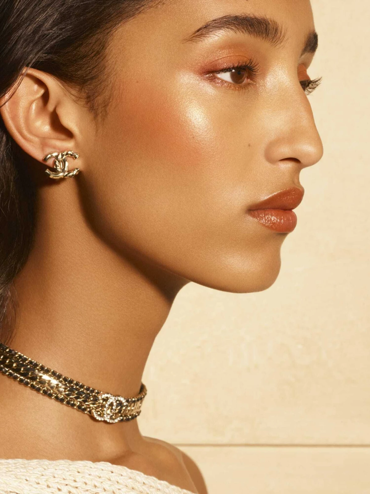 LES BEIGES – GOLDEN HOUR