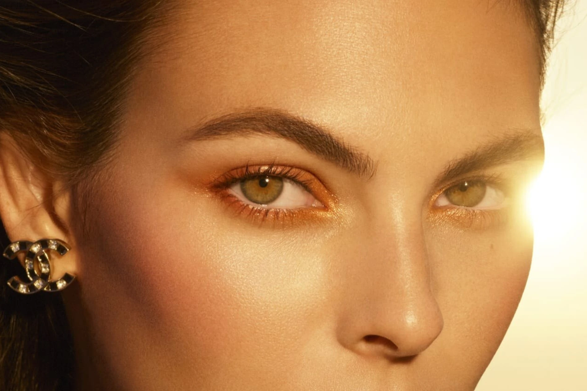 LES BEIGES – GOLDEN HOUR