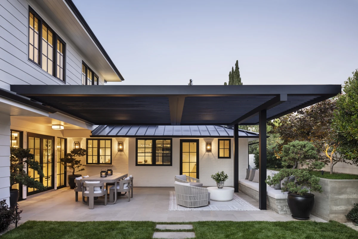 Arhitektura, dizajn: Joanna Parol Interior Design Krajobrazno uređenje: Joanna Parol Interior Design u suradnji s Koheid Design, Izvođač radova: The Rumo Group, Fotografija: Manolo Langis