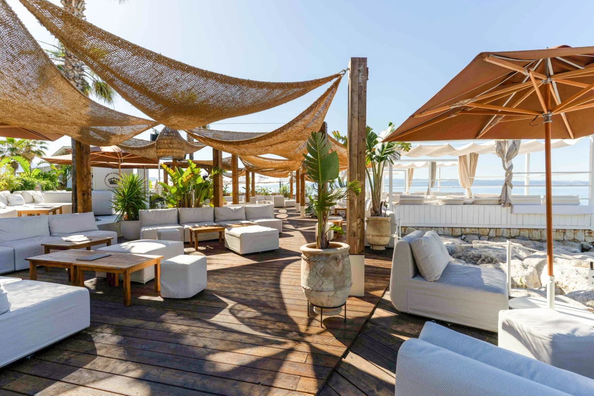 mistral beach club