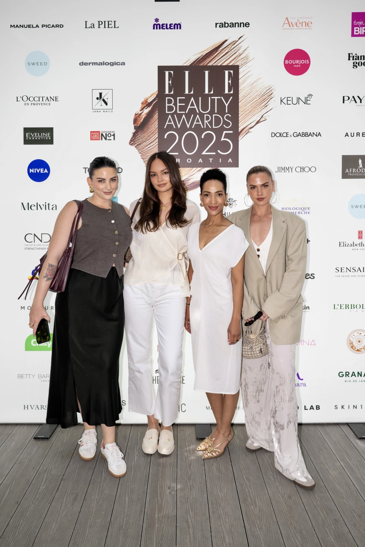 Glorija Mapilele Todorović, Nikolina Nisić