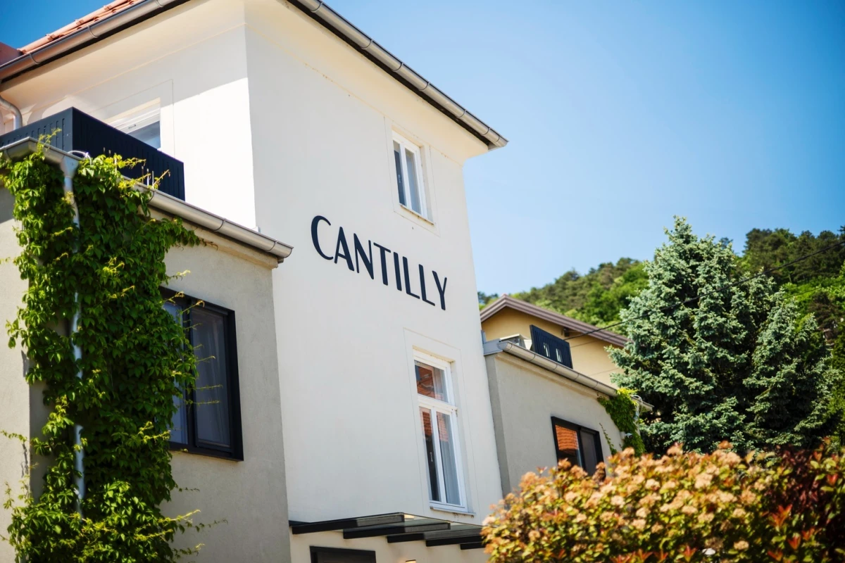 Cantilly Garden Restaurant