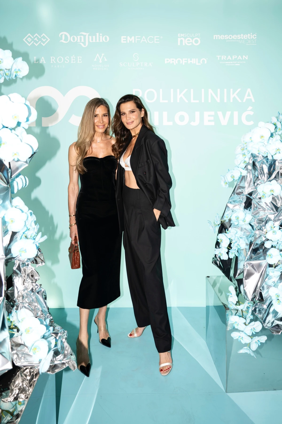 Karla Kaić i iva Radić