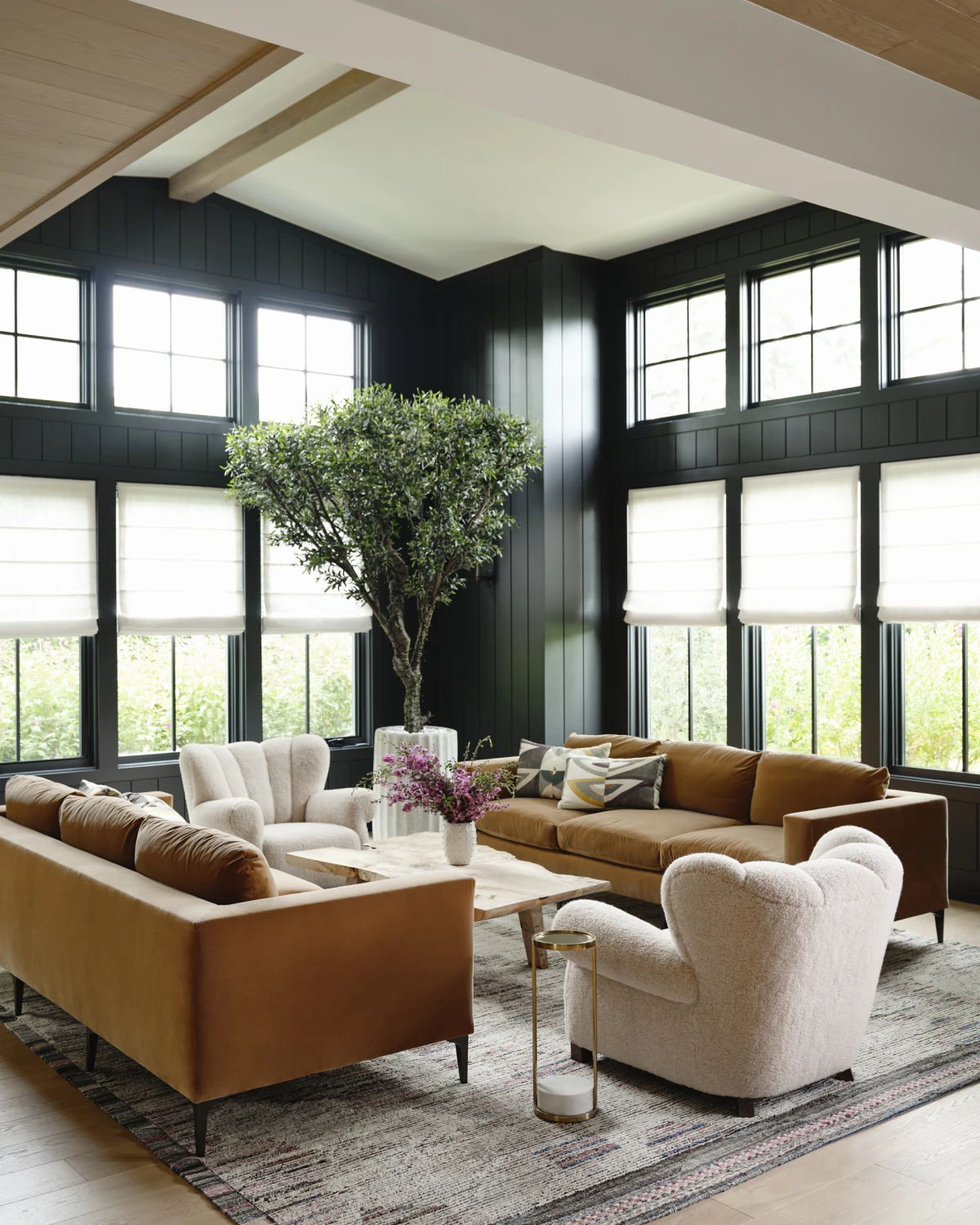 FOTOGRAFIJE: Joe Schmelzer of Treasure Bite, Inc./DIZAJNER David Brian Sanders   