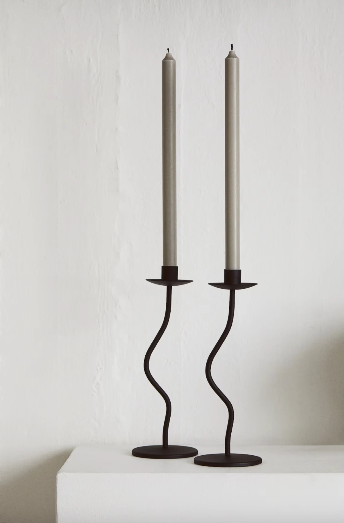 H&M home metalni svijećnjak, prije 14,99 €, sada 9,99 €