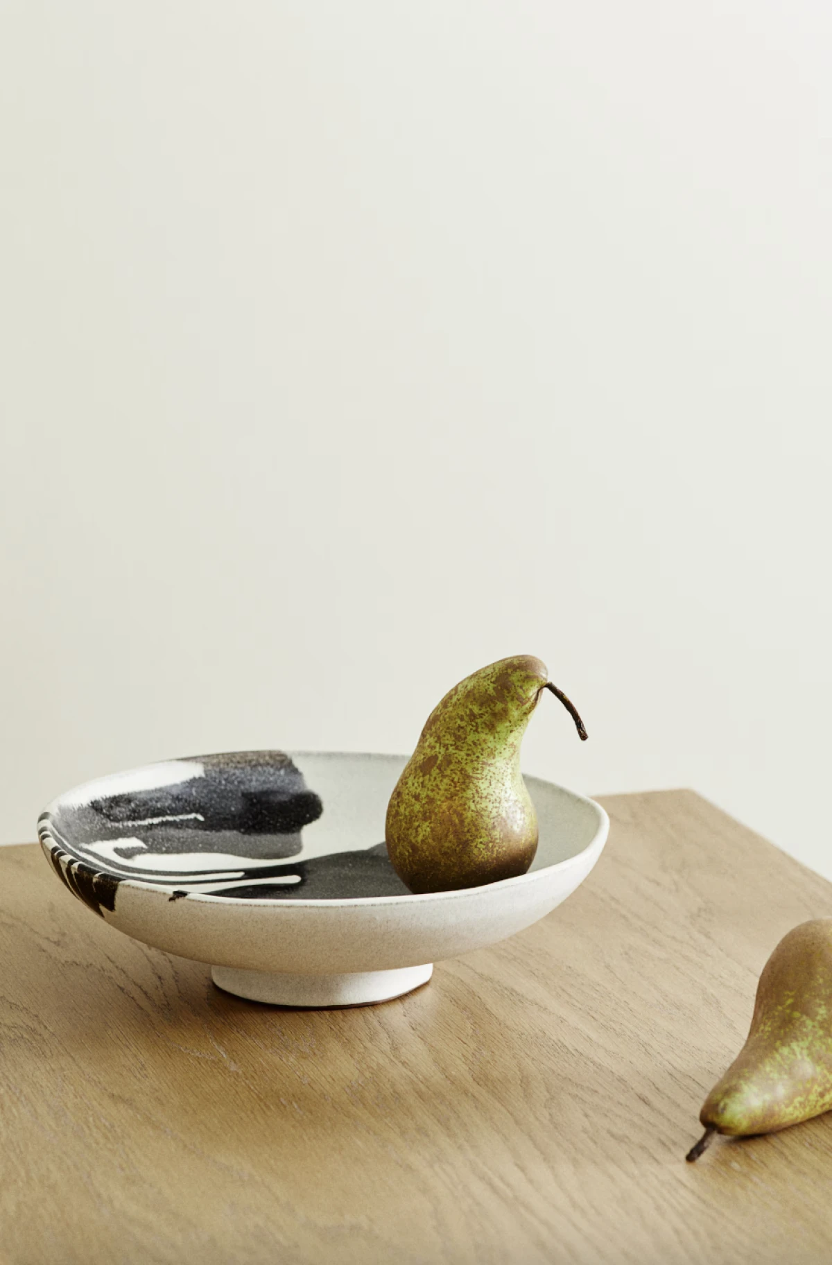 H&M home poslužavnik od terakote, prije 19,99 €, sada 10,99 €