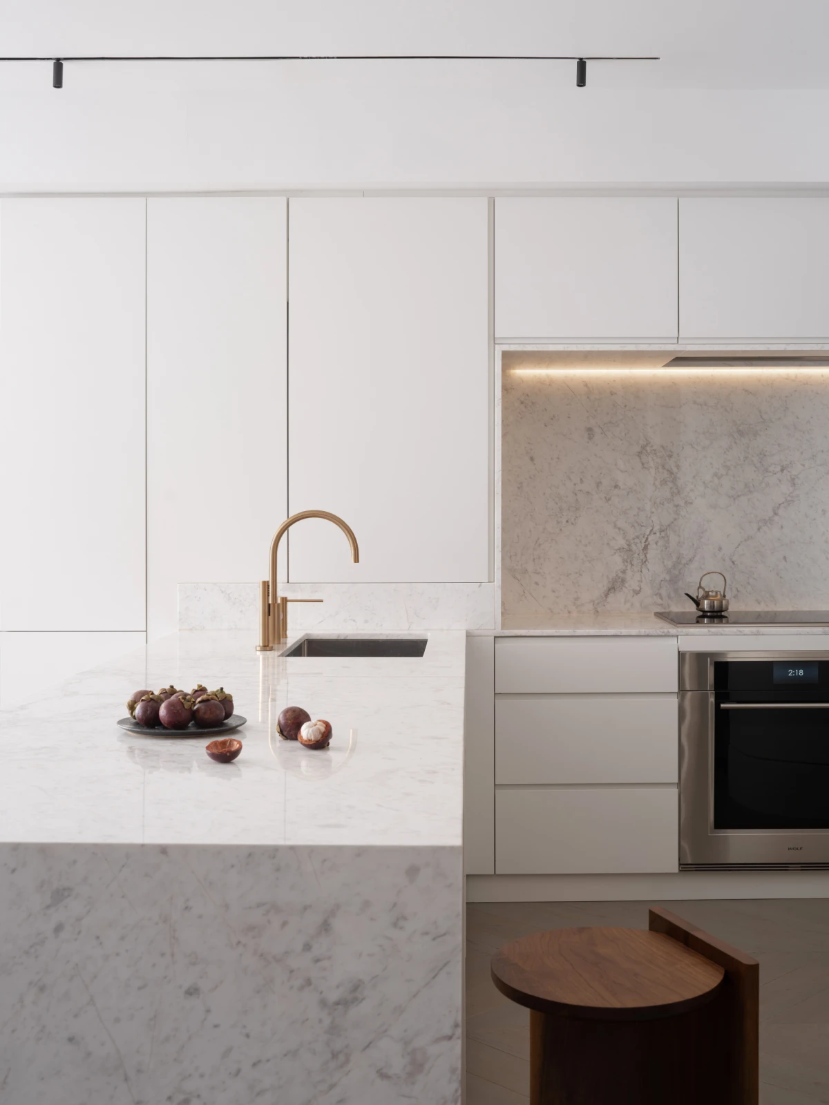 FOTOGRAFIJE: Scott Norsworthy, DIZAJN INTERIJERA Fabiana Todescan STUDIO, stiliziranje Fabiana Todescan studio uz asistenciju Maek Design Studija