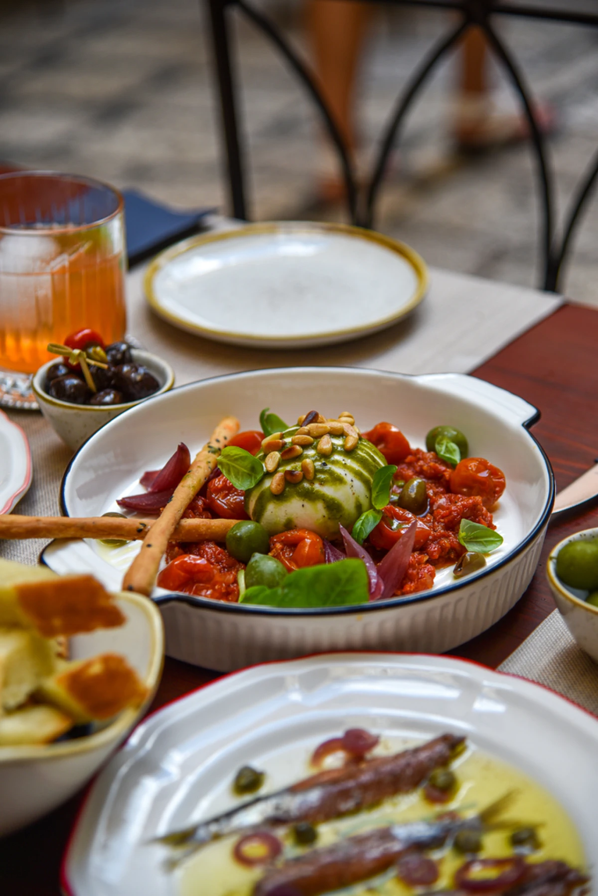 Renaissance art restaurant