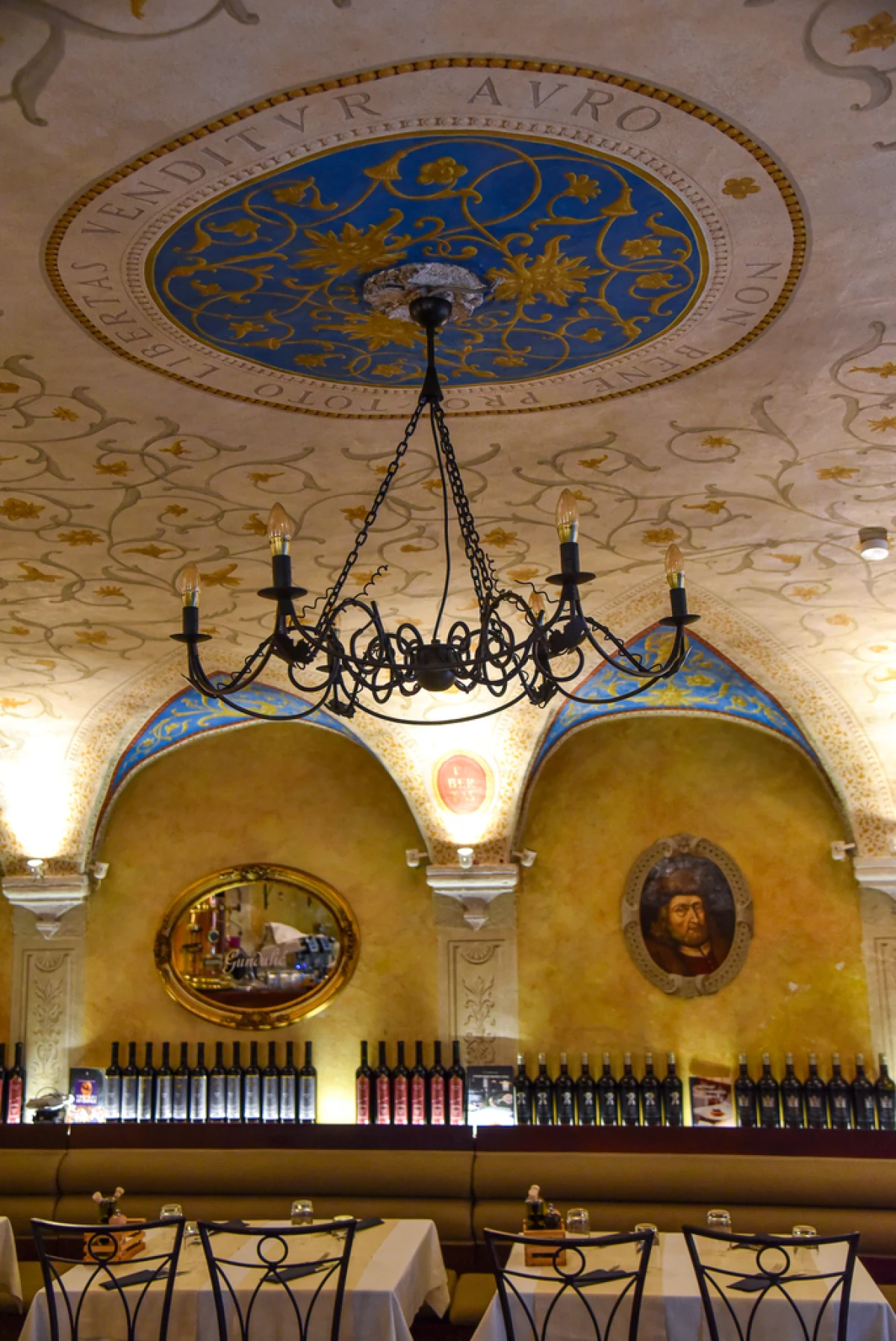 Renaissance art restaurant