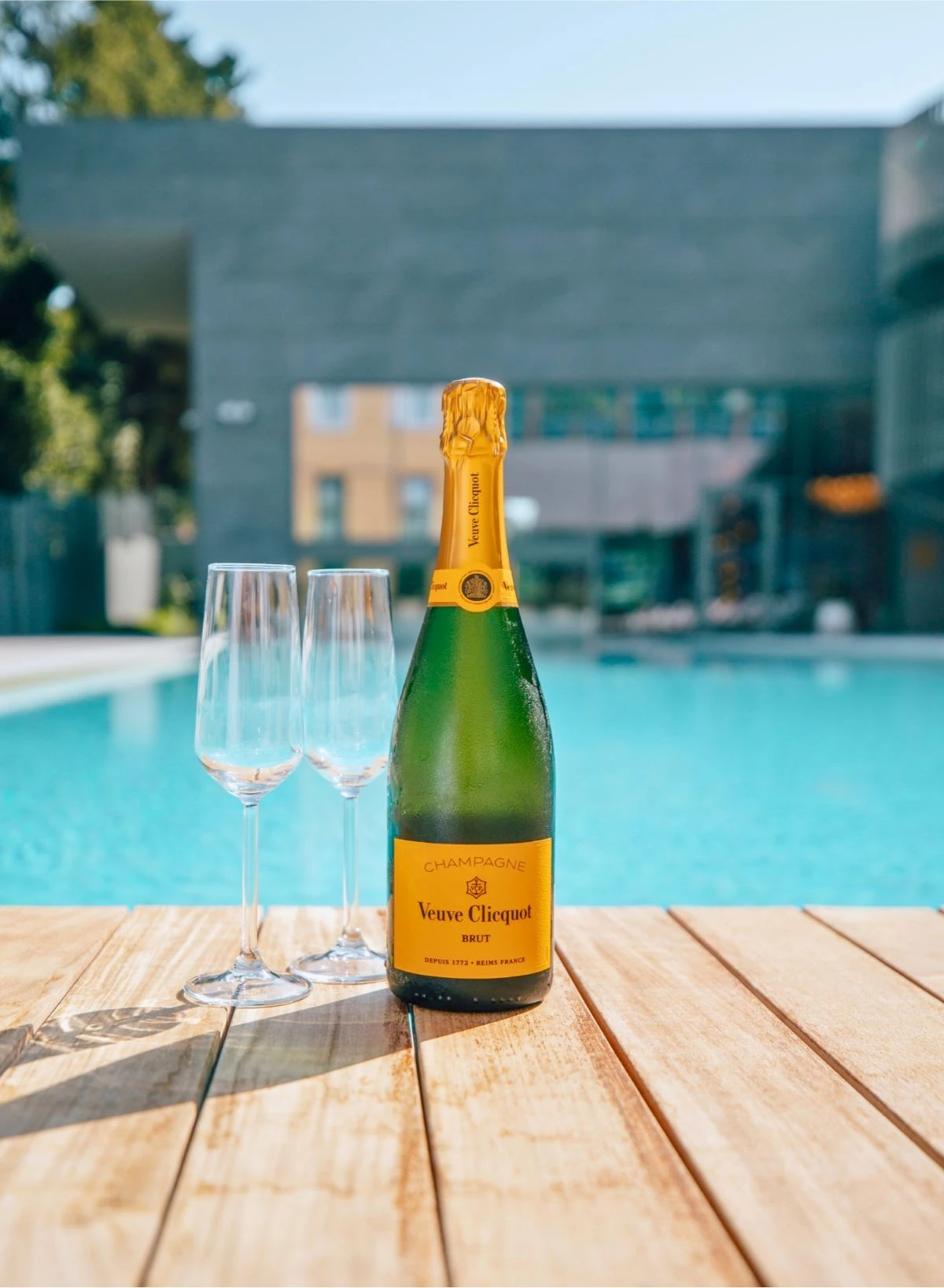 hyatt regency zadar x veuve clicquot pool party