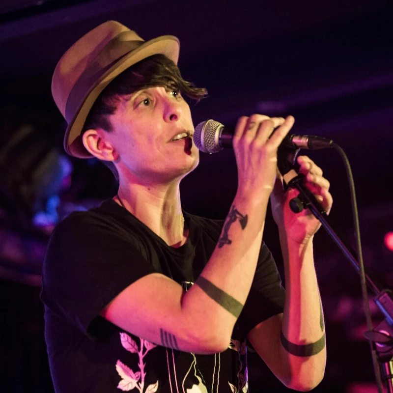 Kako je poezija Andree Gibson mijenjala svijet i živote?