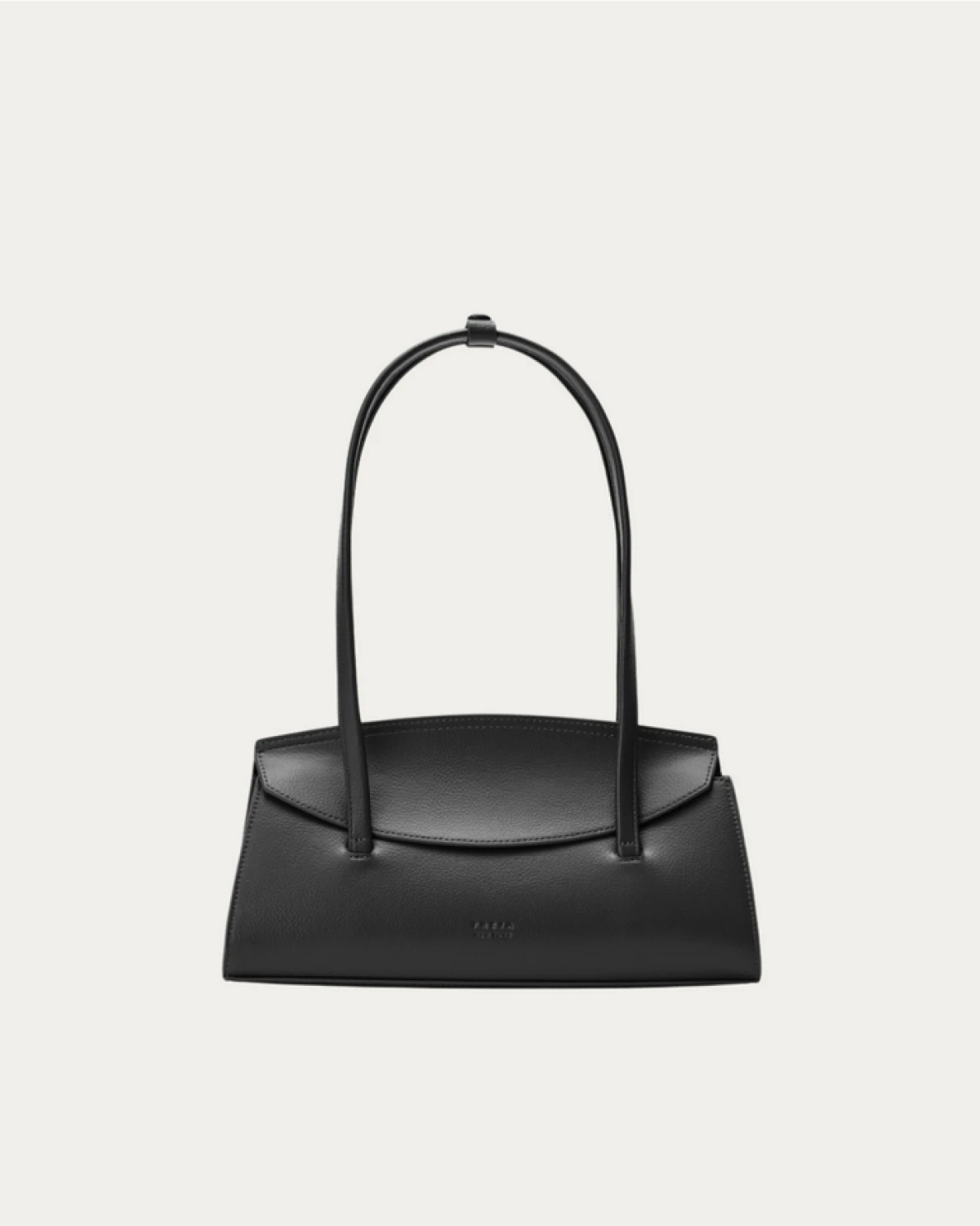 Omiljena torba Hailey Bieber trenutačno je na velikom sniženju