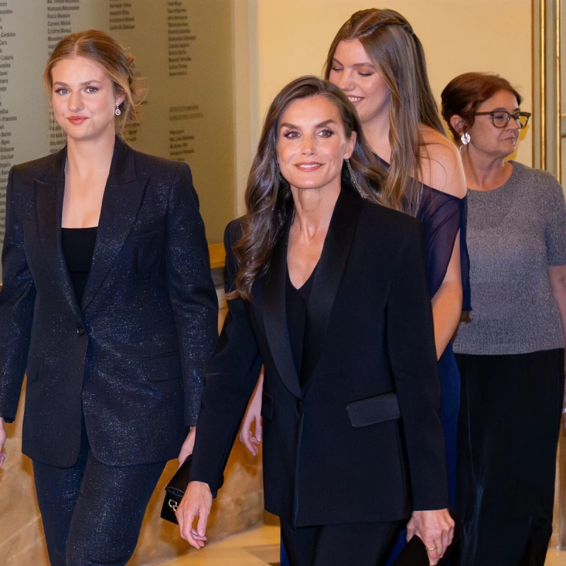 Elle Royal: Majka i kći zablistale u elegantnim odijelima na svečanosti u Španjolskoj