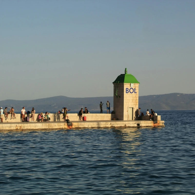 Zašto je Bol svakog ljeta hit destinacija za početak kolovoza?