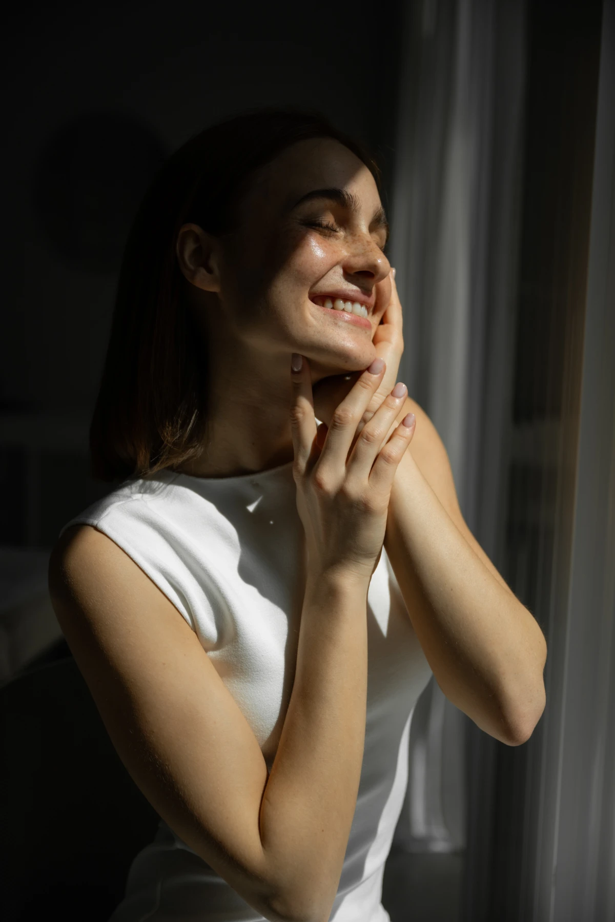 Smart dermatologija: pro age njega kože u Poliklinici Estera