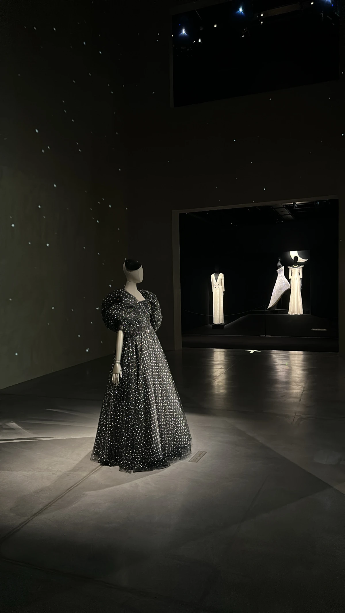 20 godina besprijekorne mode: Posjetili smo Armani izložbu u Milanu