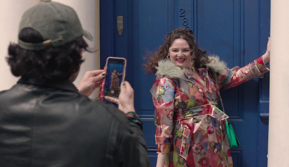 Top 10 komada za ljetni izlazak po uzoru na Jessicu iz serije Too Much