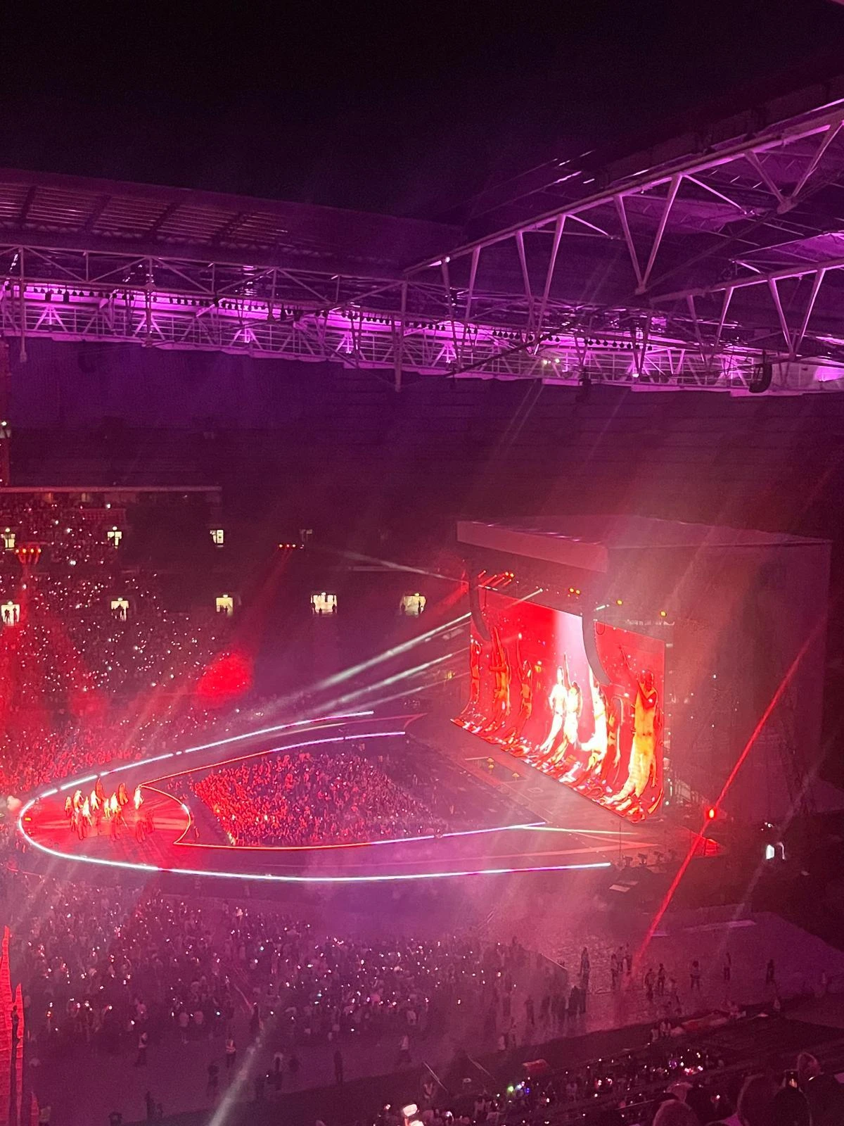 K-Pop grupa BLACKPINK je sinoć ispisala povijest na Wembleyu