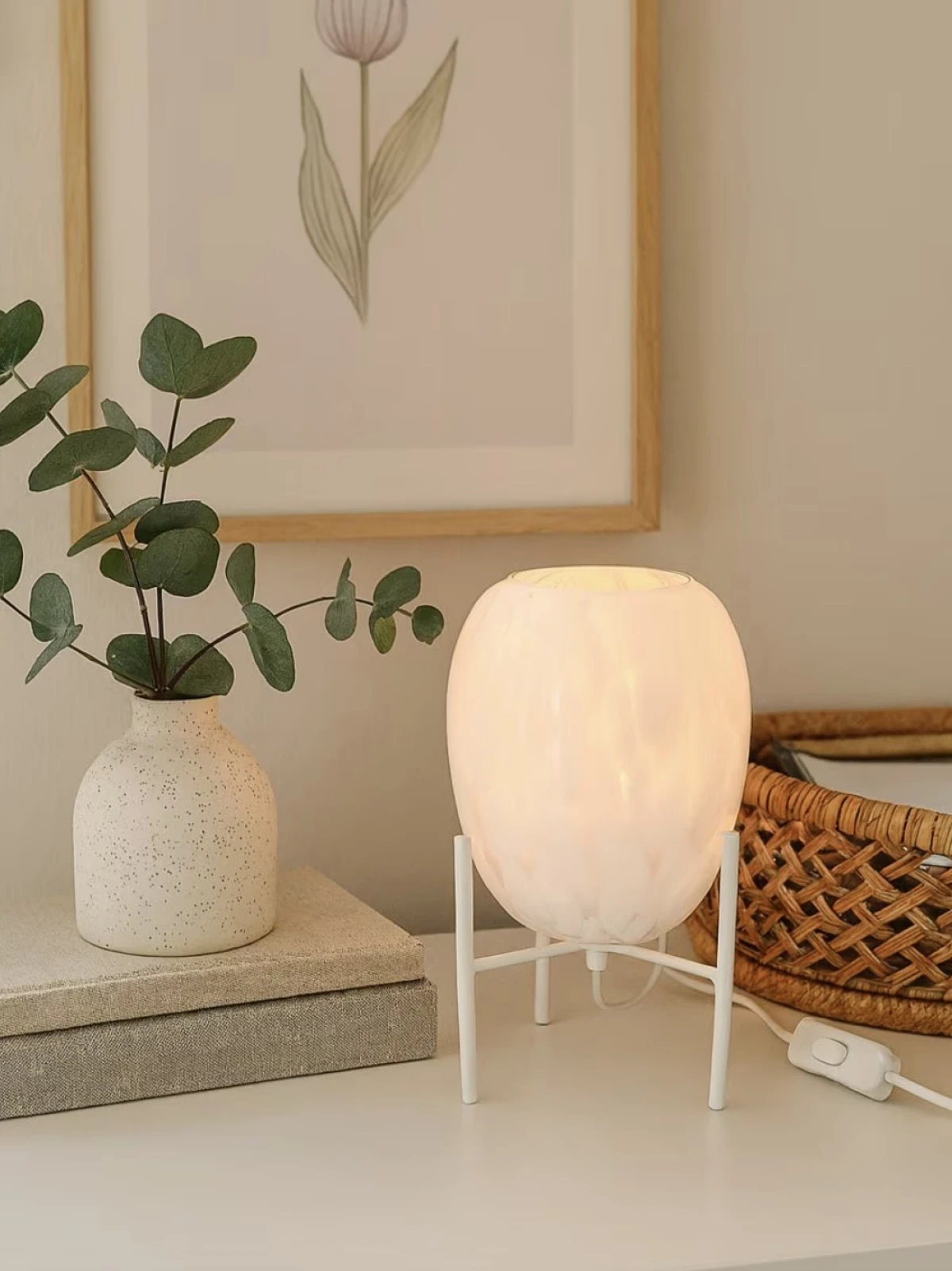 Stolne lampe će ovu jesen učiniti posebno ugodnom - Sinsay ima odličan izbor!