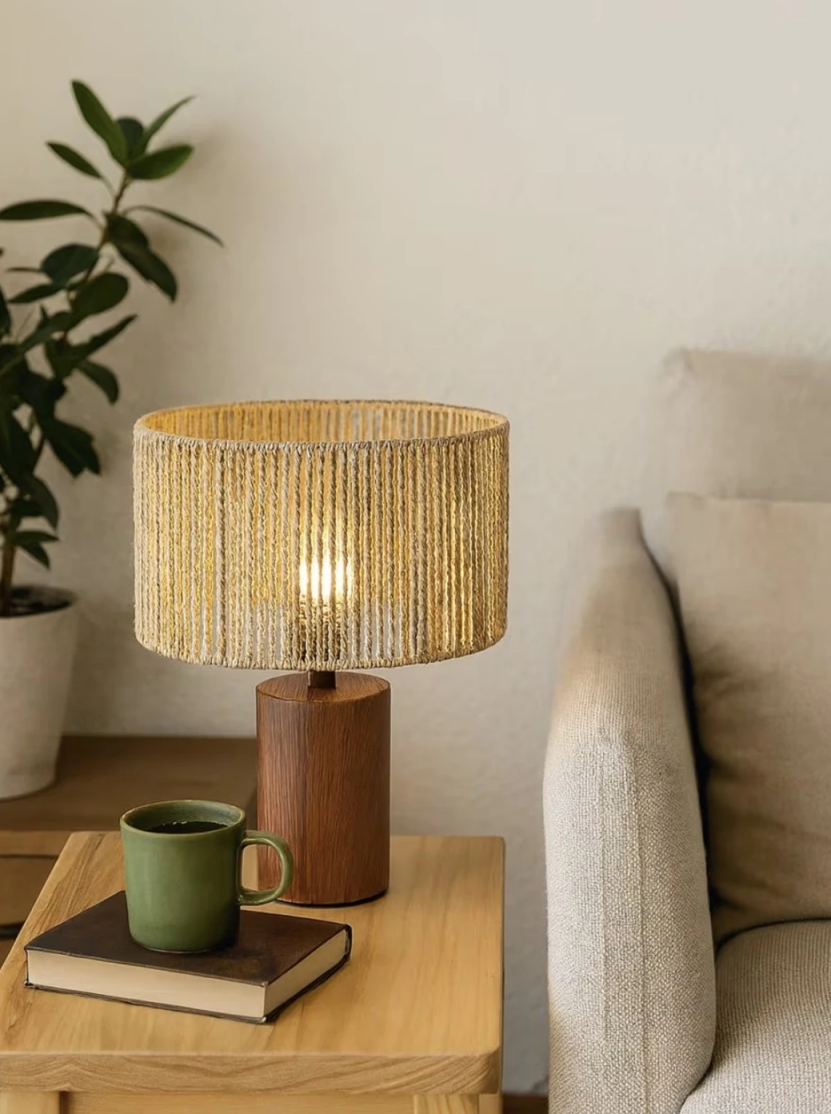 Stolne lampe će ovu jesen učiniti posebno ugodnom - Sinsay ima odličan izbor!