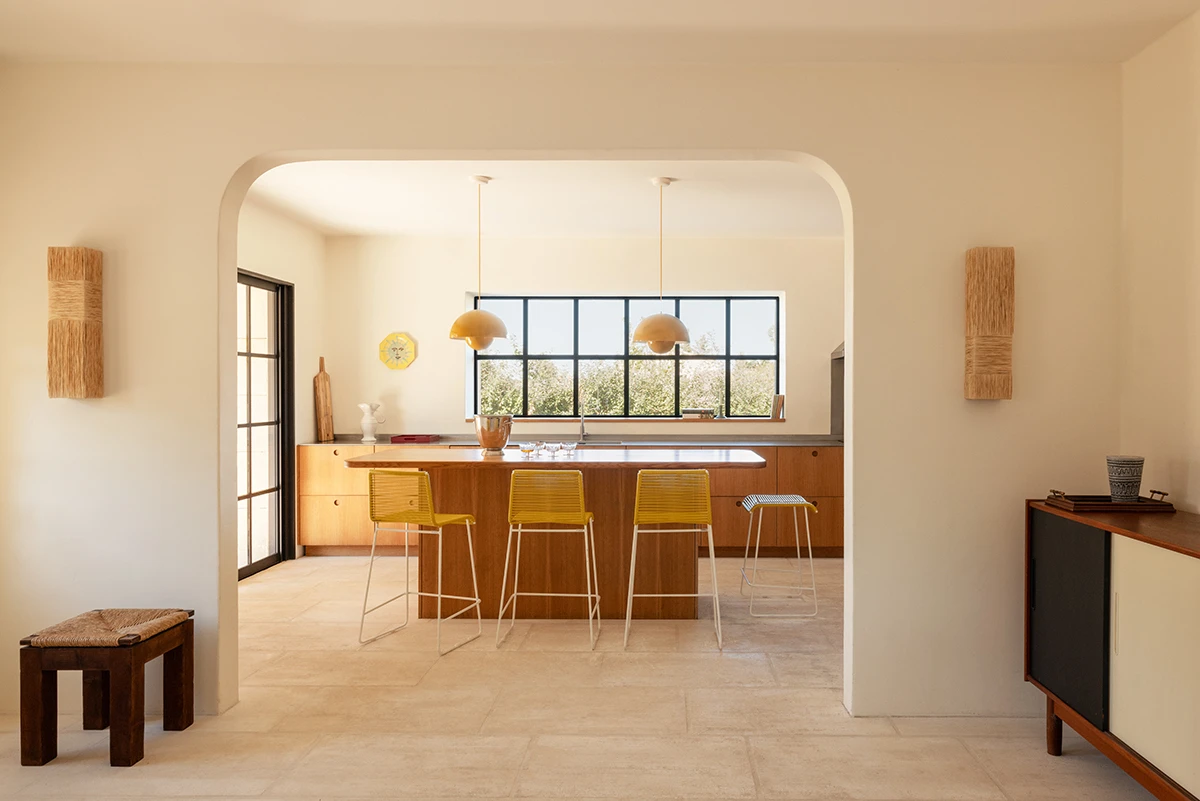 Cover tema Elle Decorationa podsjeća nas da Savršena Siesta može trajati cijelu godinu