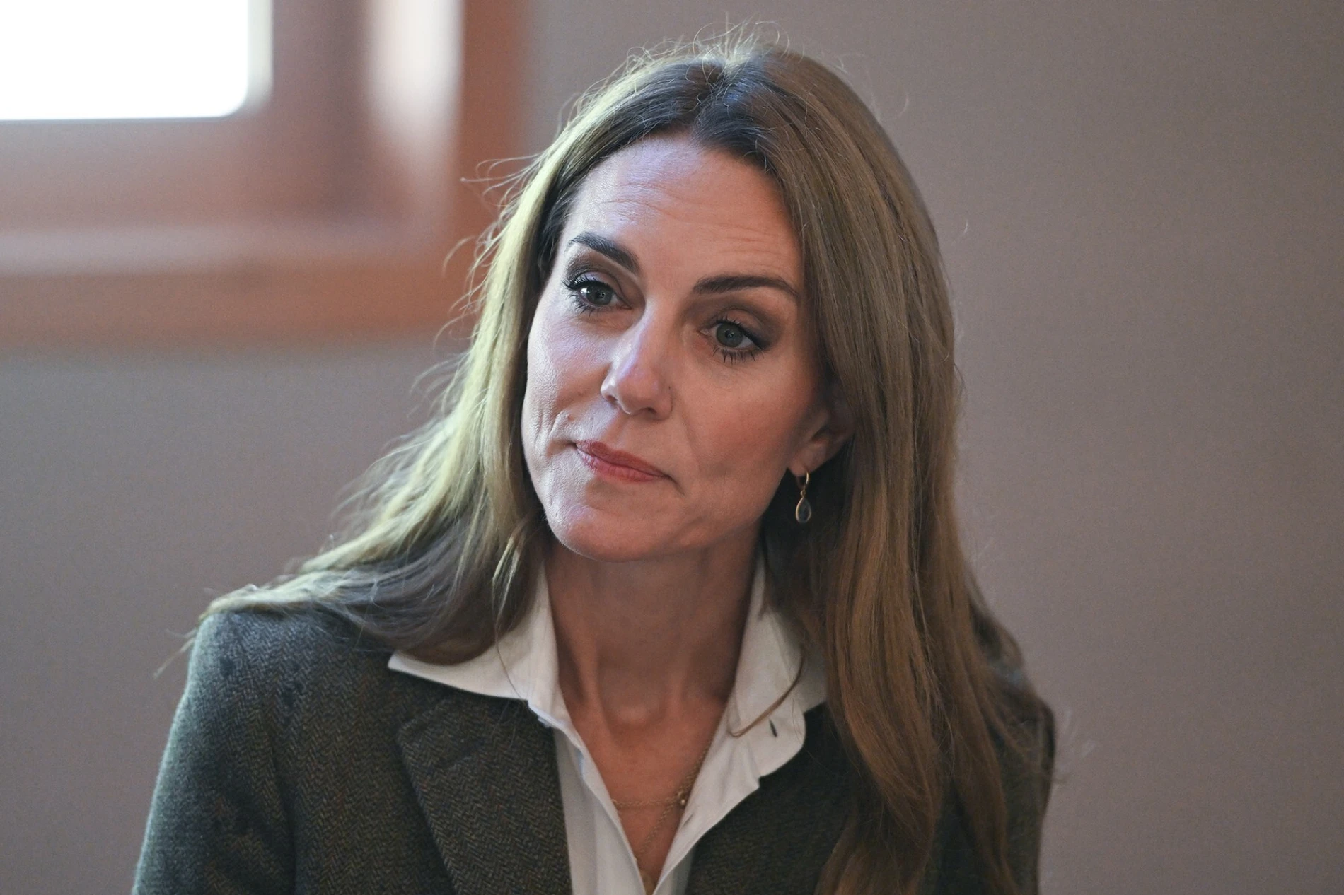 Kate Middleton pokazala svjetliju i dužu kosu na prvom kraljevskom izlasku nakon ljetne pauze