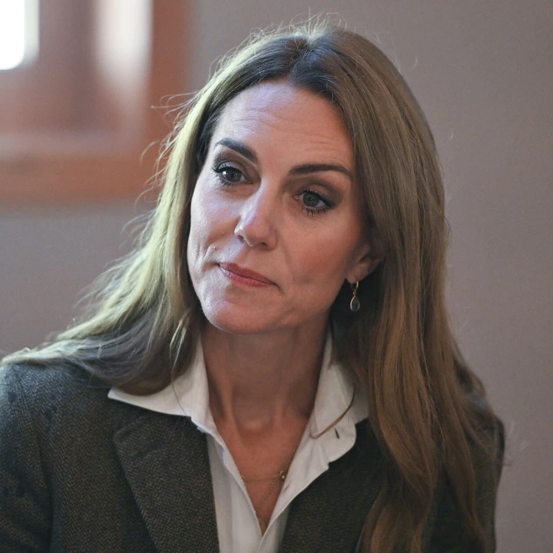 Kate Middleton pokazala svjetliju i dužu kosu na prvom kraljevskom izlasku nakon ljetne pauze