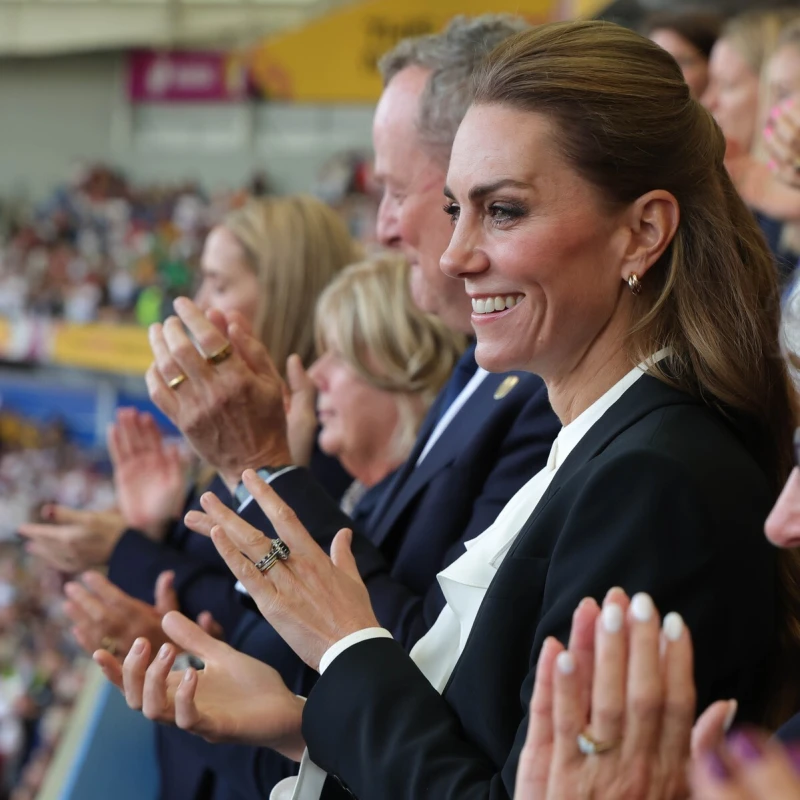 Posljednji oufit princeze Kate Middleton savršena je inspiracija za povratak na posao