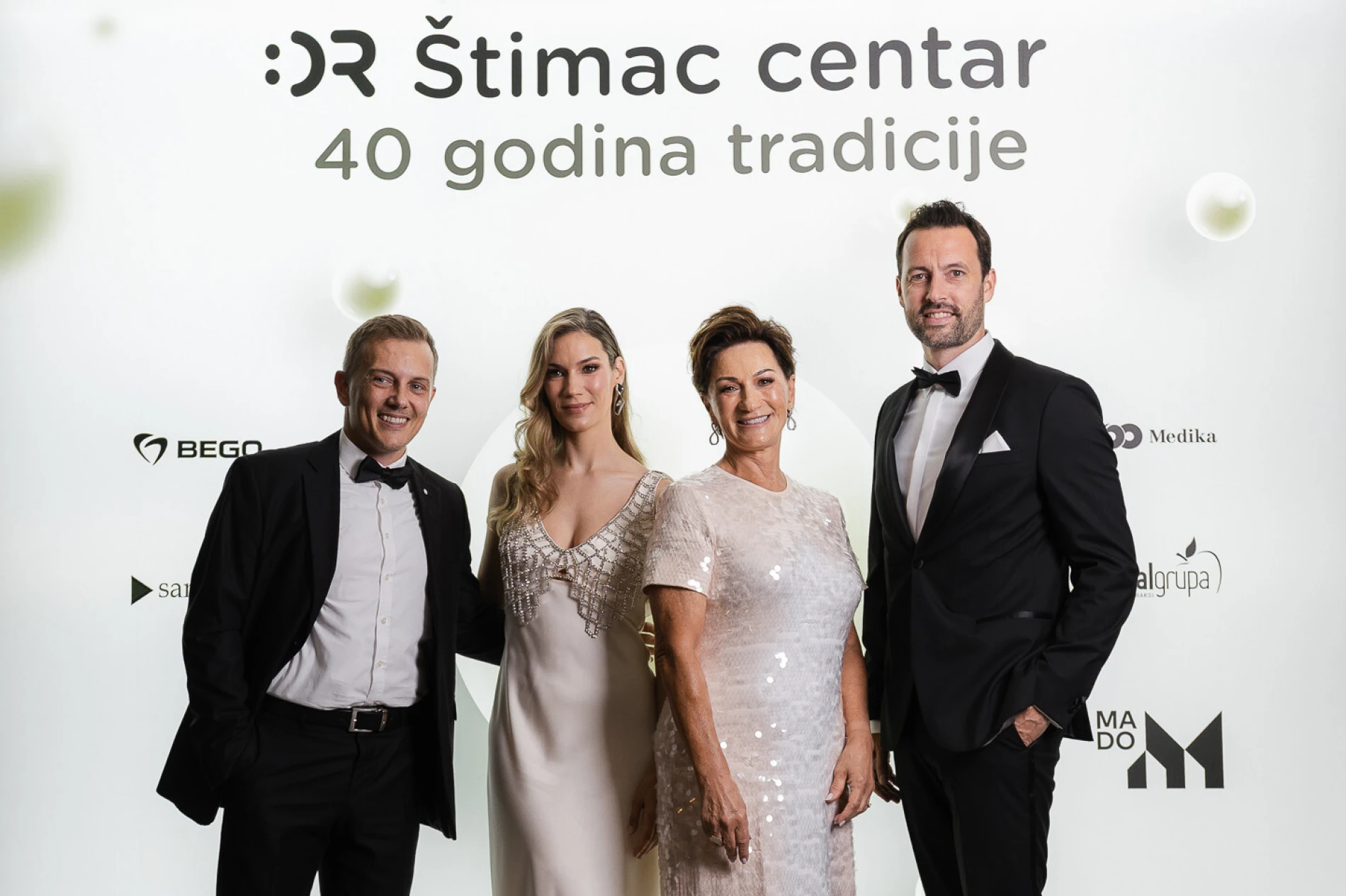 Pogledajte tko je sve zablistao na glamuroznoj Štimac White Pearl gali!