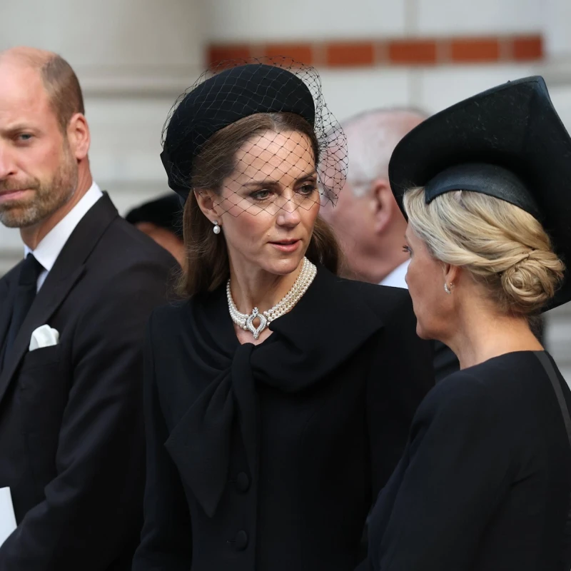 Kate Middleton nas je podsjetila na simboliku bisera u kraljevskoj tradiciji