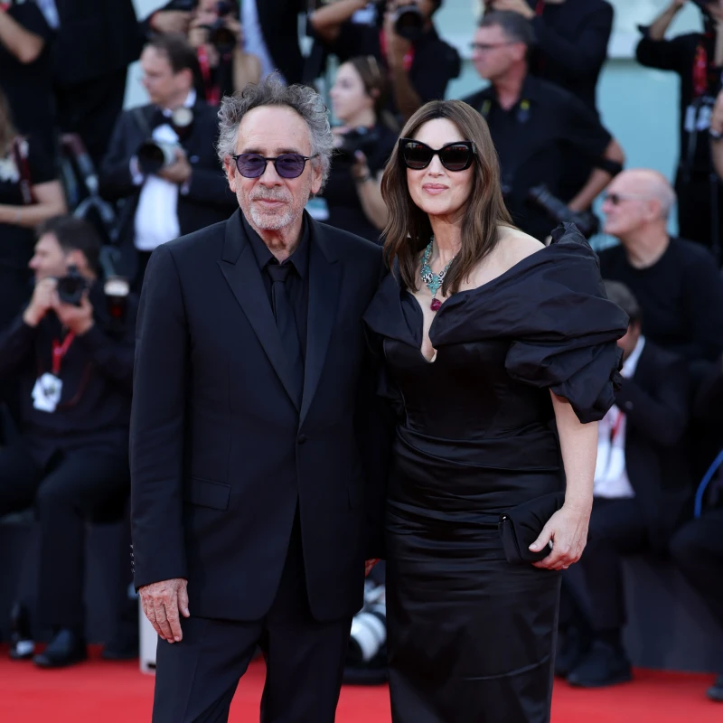 Kraj omiljene gothic romanse: Prekinuli su Monica Bellucci i Tim Burton