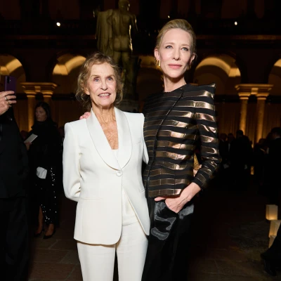 Look dana: Cate Blanchett zasjala u odvažnom sakou na emotivnoj Armani reviji u Milanu