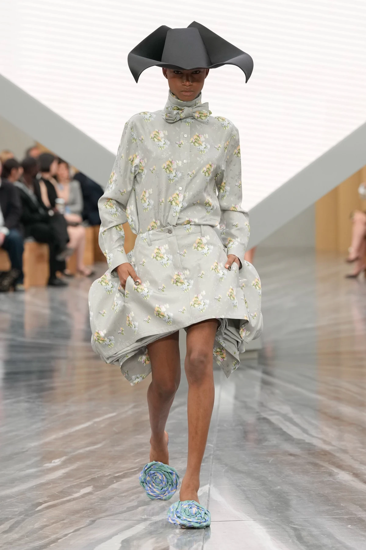 Pogledajte prvu žensku kolekciju Jonathana Andersona za Dior