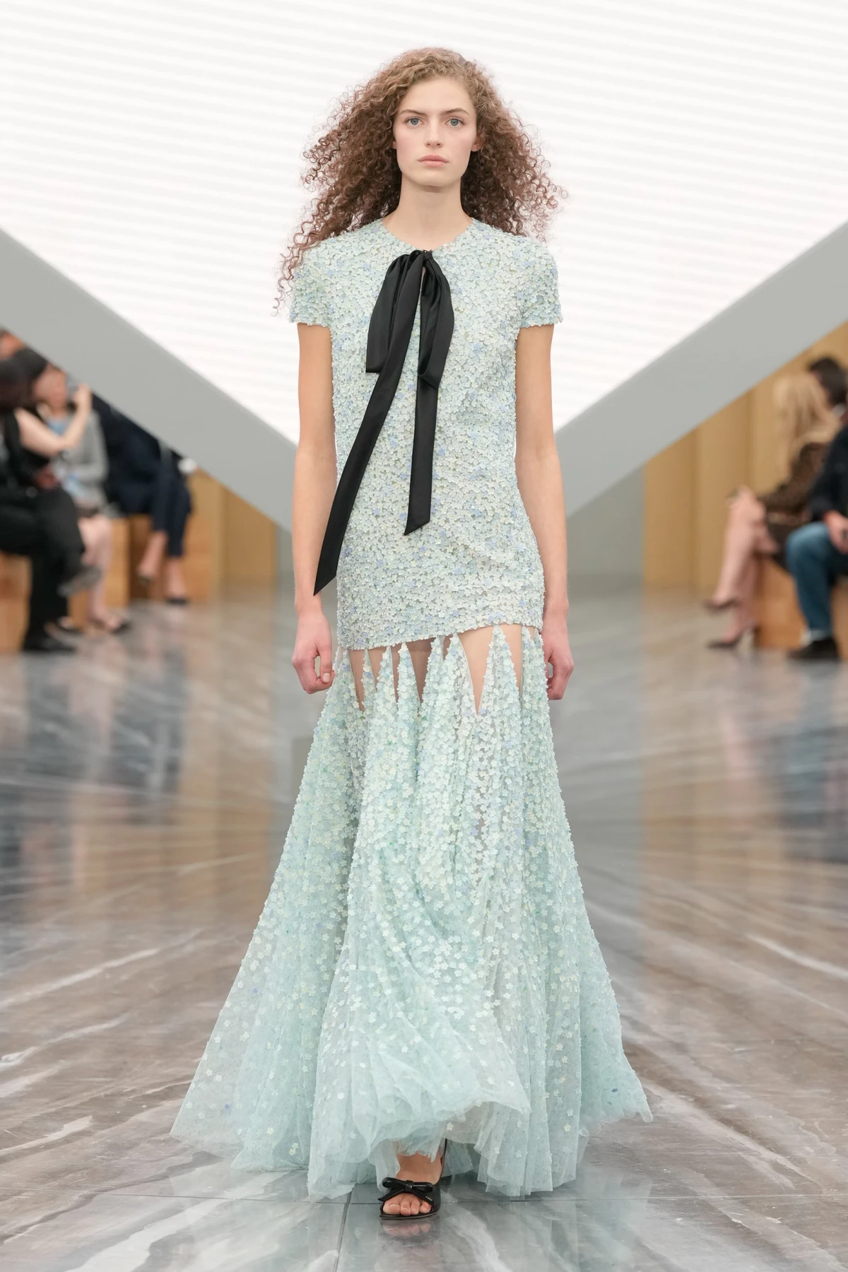 Pogledajte prvu žensku kolekciju Jonathana Andersona za Dior