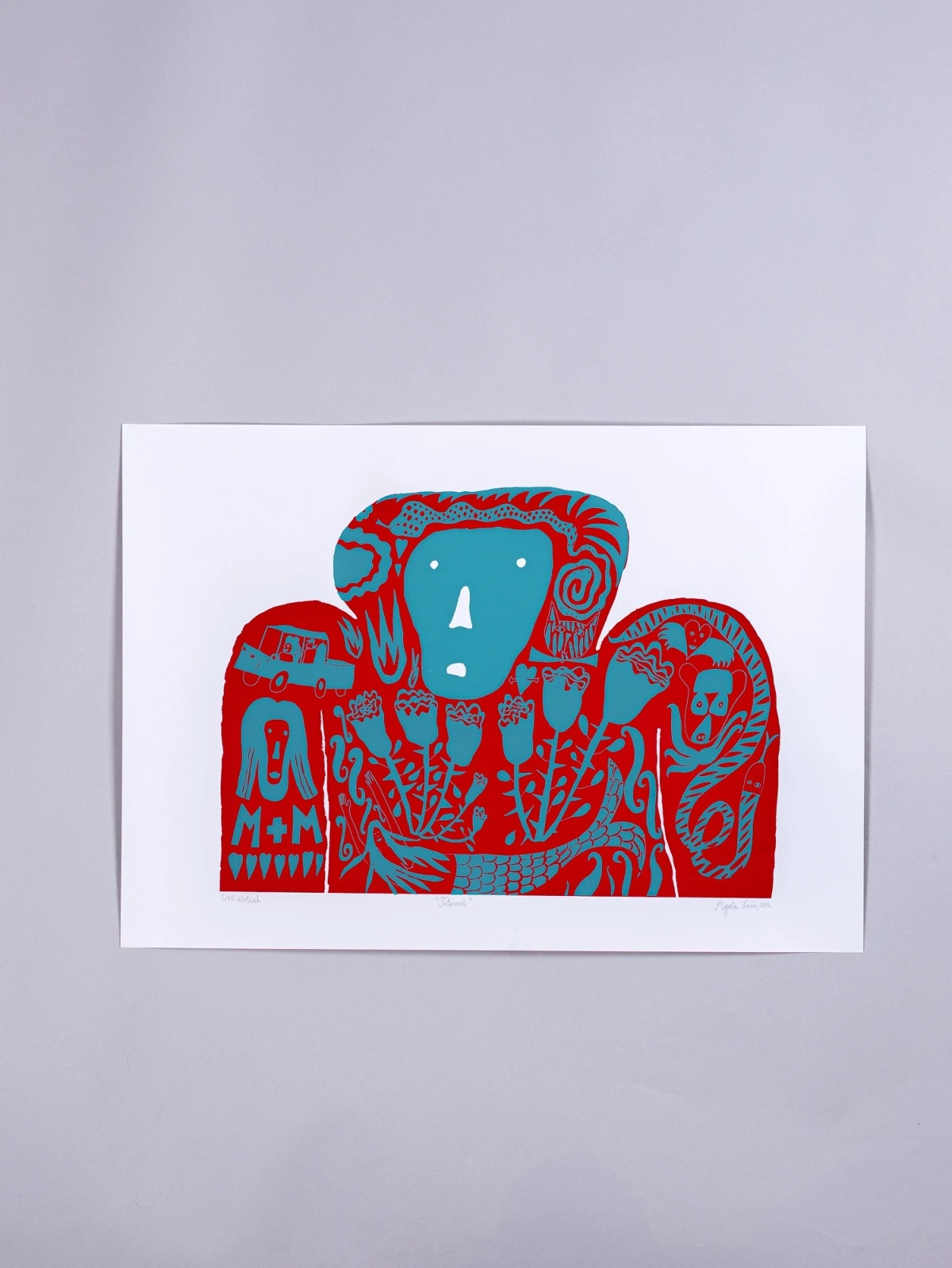 Ova izložba okuplja domaće umjetnike i dizajnere, a svi prihodi idu u dobrotvorne svrhe