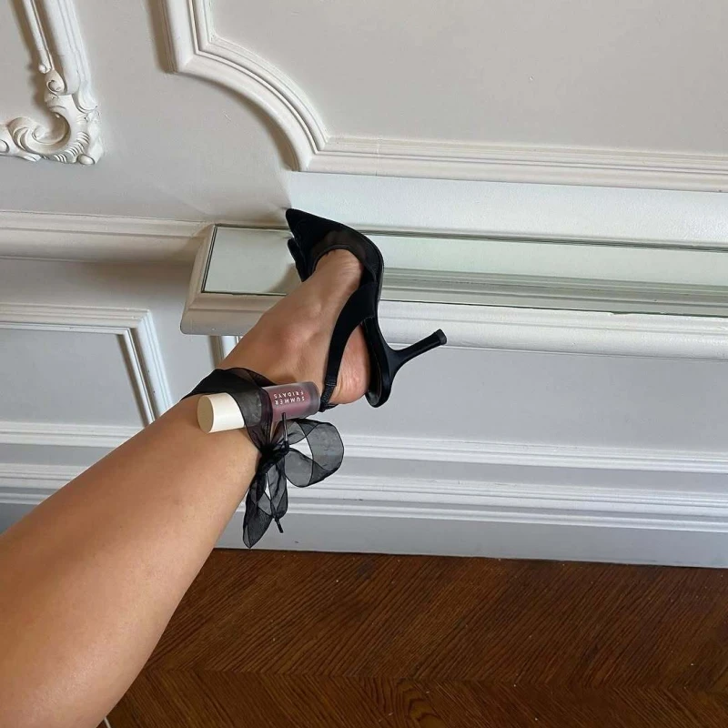 Ovo Summer Fridays sjajilo u novoj boji je hit sezone!